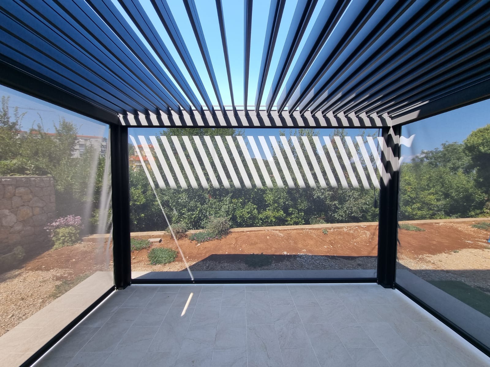 Bioklimatska pergola — Pergola Lux